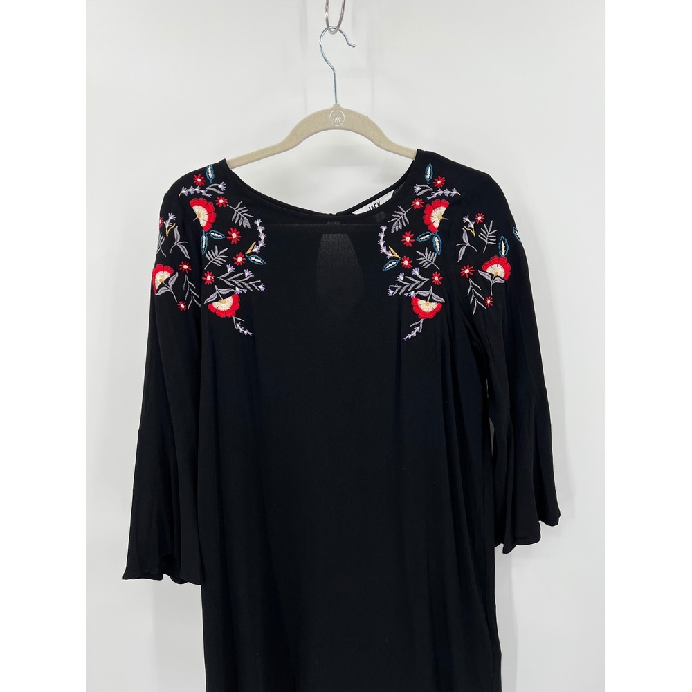 Jack by BB Dakota Black Floral Embroidered Bell Sleeve Shift Dress Boho Small